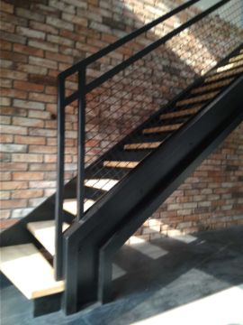 Balustrady Stalowe, poręcze schodowe ze stali nierdzewnej